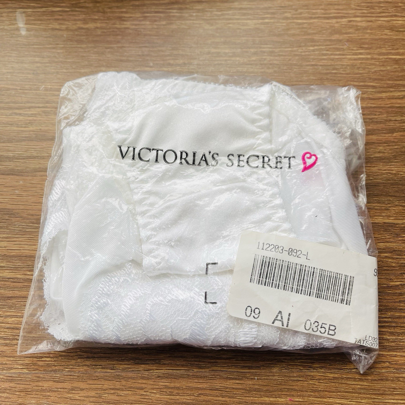 Vintage Victoria Secret Bikini Lace Luxuries White Large 1999 Sealed Panty