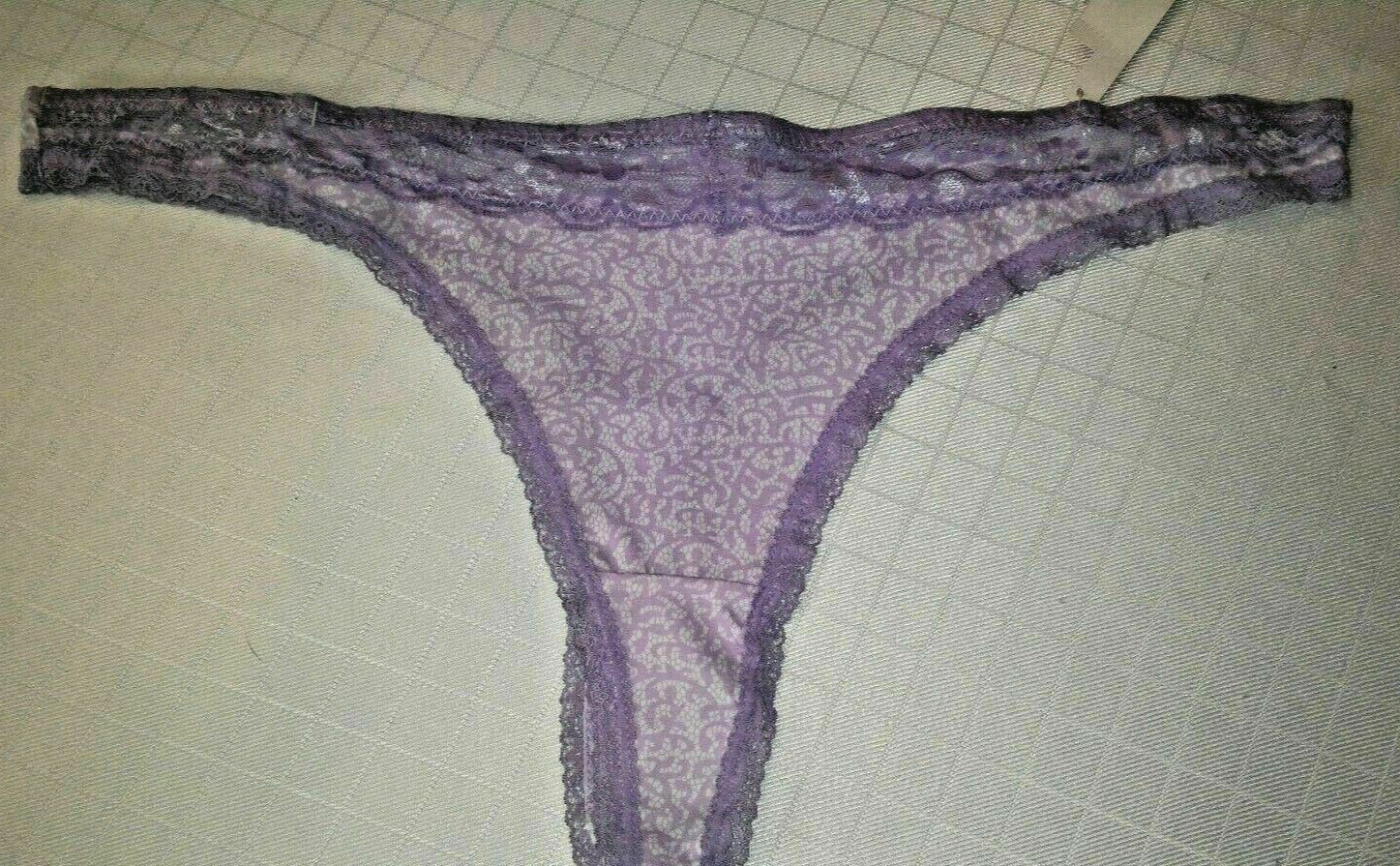 Womens size 3X Panties Thong pretty filigree lavendar lace 1) panty