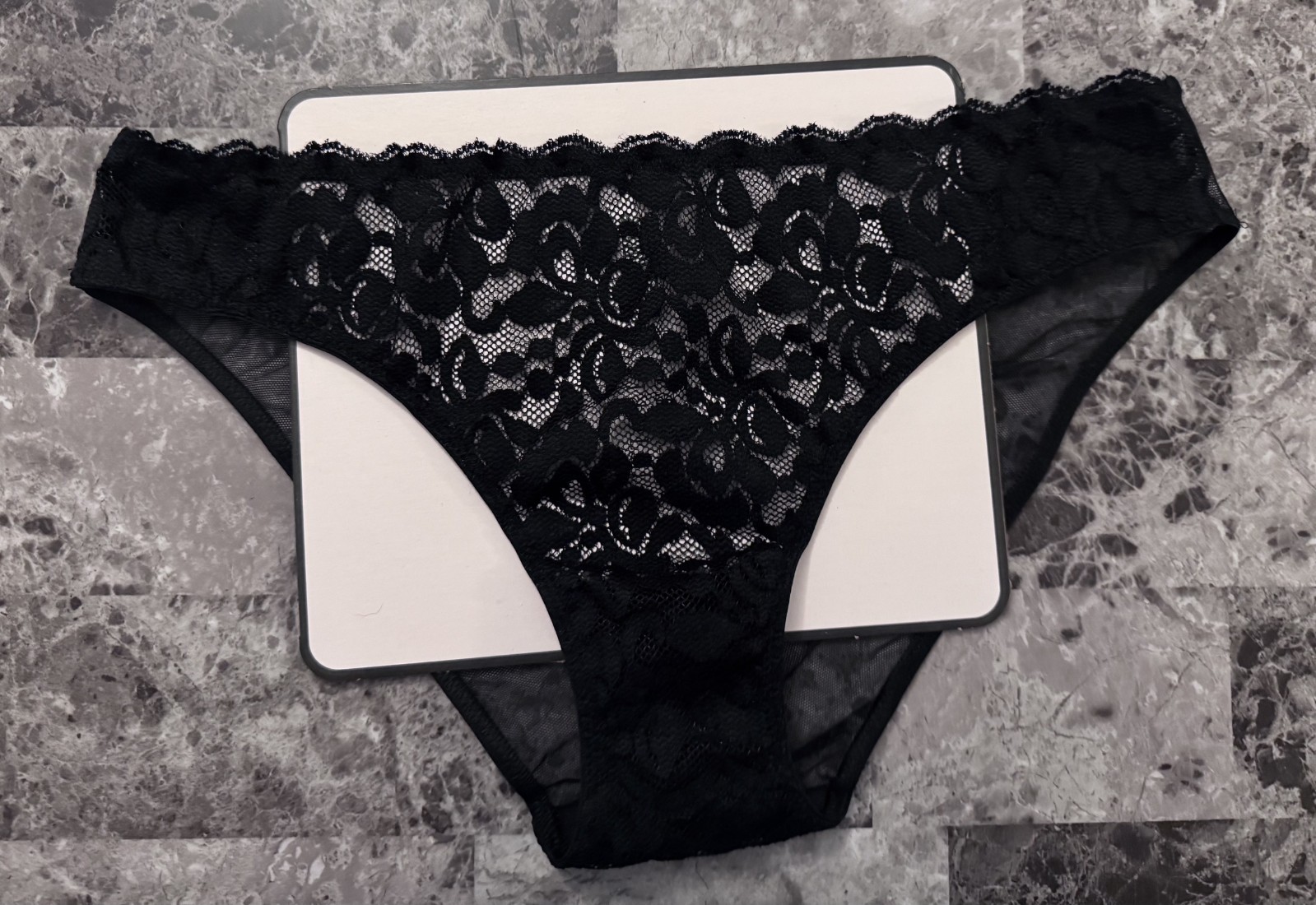 NWT VICTORIA’S SECRET DREAM ANGELS LARGE BLACK LACE MESH RARE CHEEKINI PANTIES