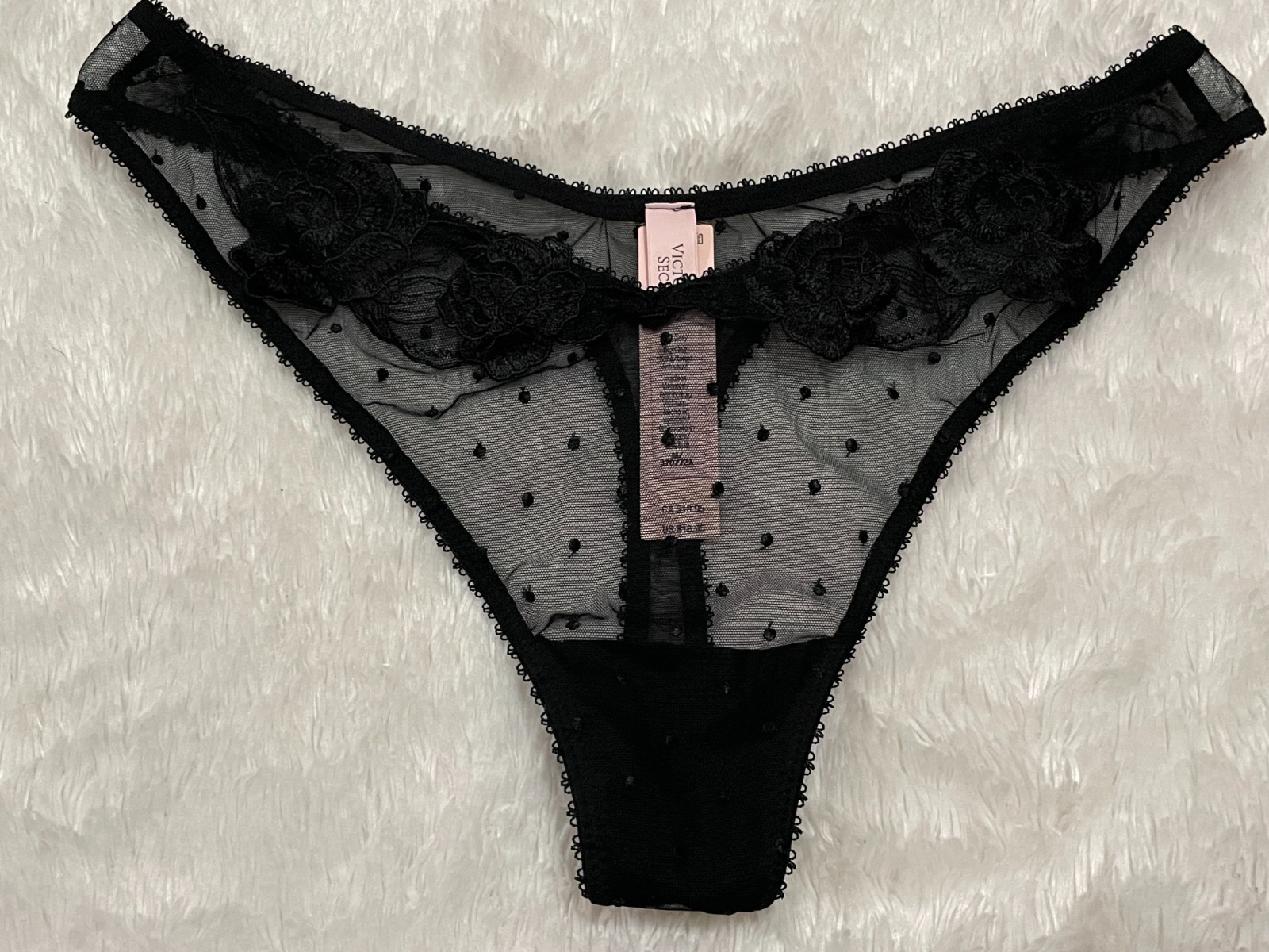 M VICTORIA’S SECRET Very Sexy Embroidered Dots THONG Panty Floral Appliques Mesh