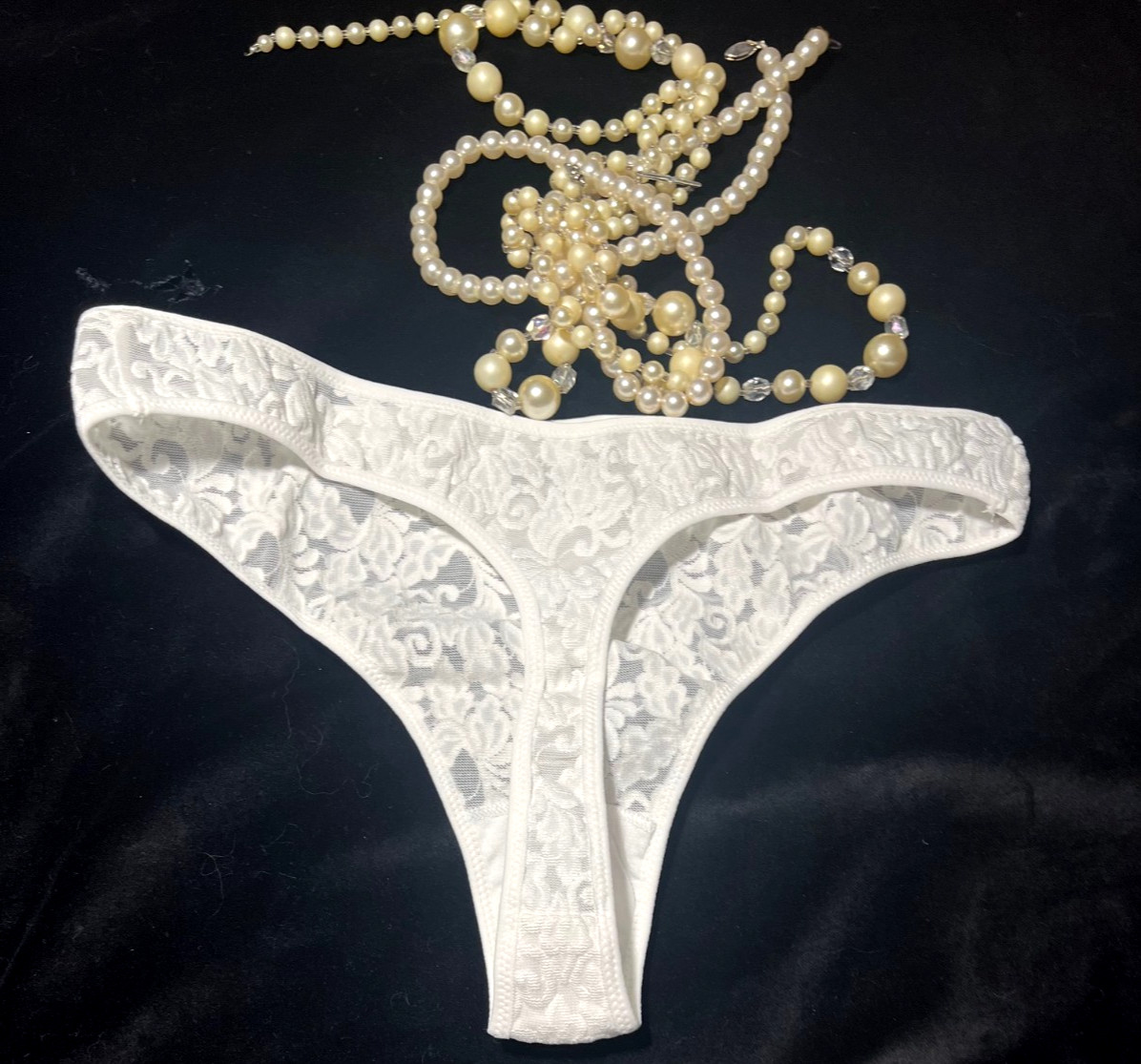 NEW Victoria’s Secret High Cut Thong Panty Size L Sheer Lace Nylon Spandex