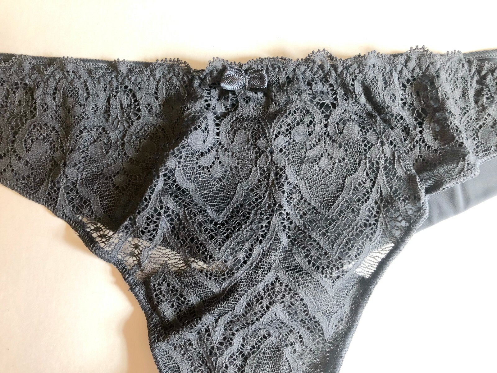 Intimissimi Lace Microfiber Cheeky Thong Panties in Dk.Grey Sz: L New w/Tags