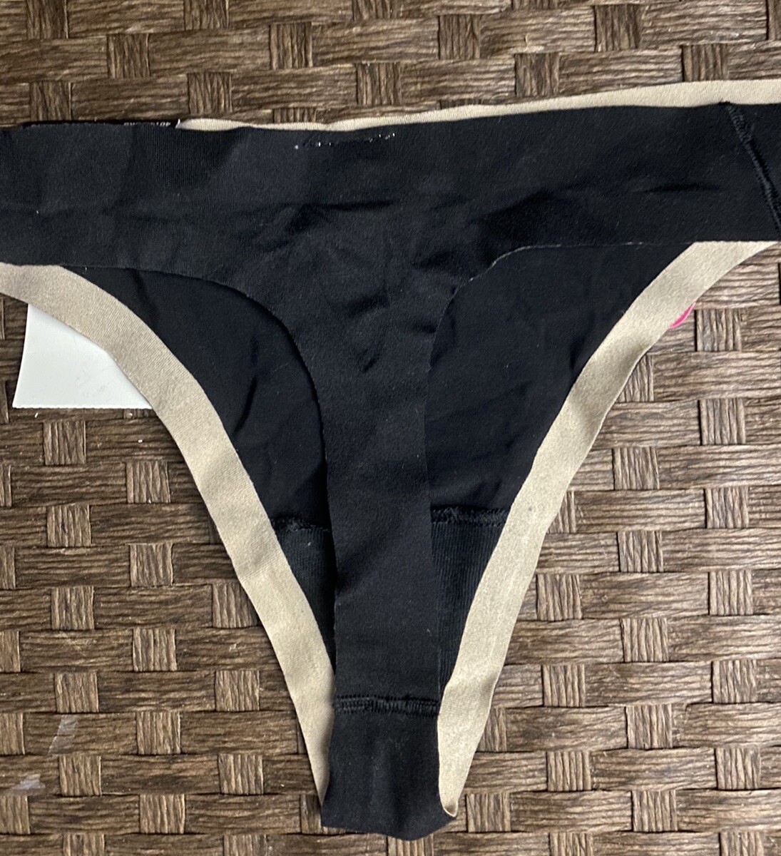 Maidenform Comfort Devotion Thong 40149 Size 6/M
