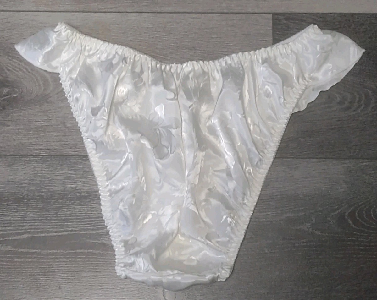 Vtg Satin Flutter Tap Panty Ivory Floral Embossed Classified Size Large