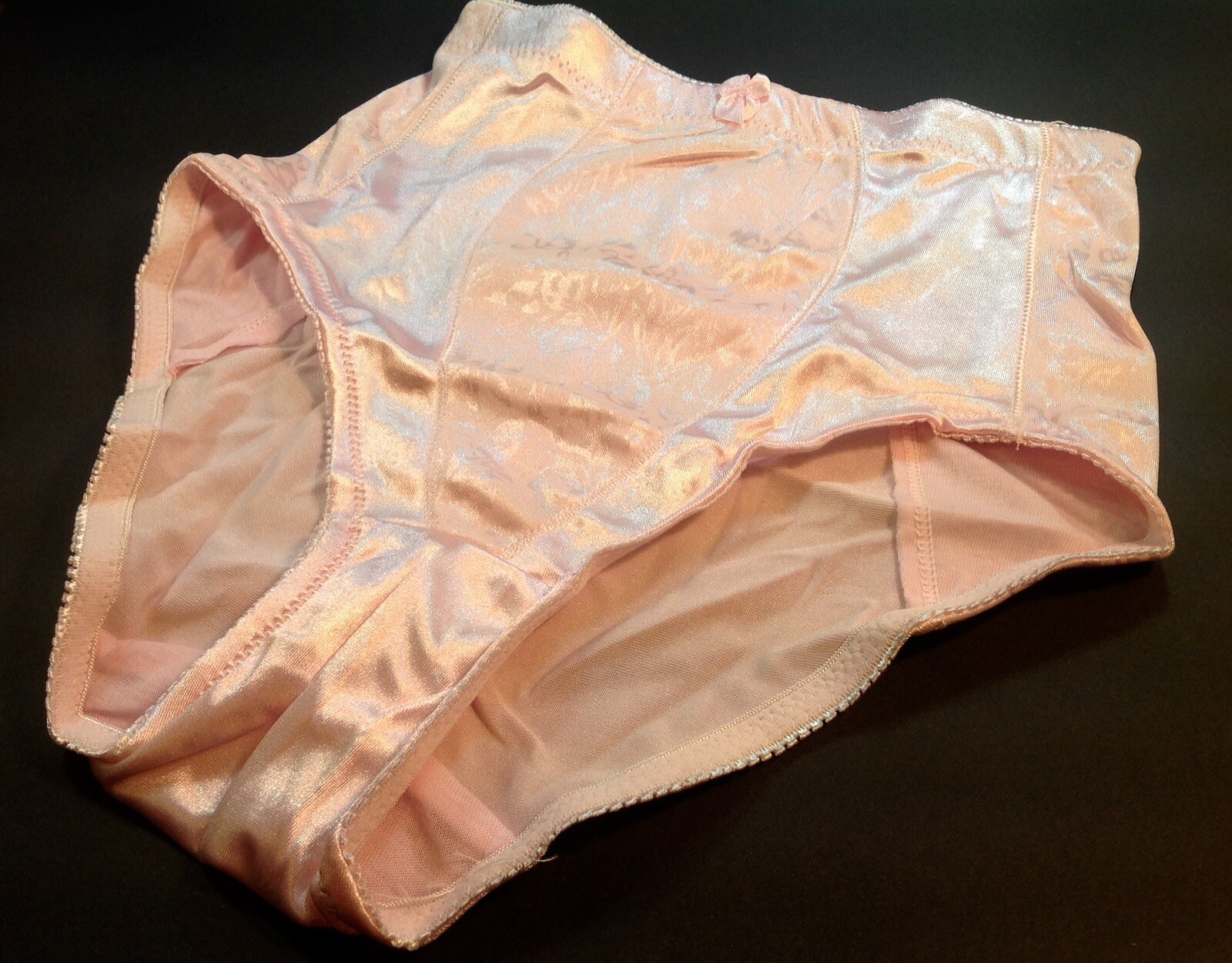 Women Control Panties Briefs EVA CERVANTES size L.satin Shiny Soft Sturdy Floral