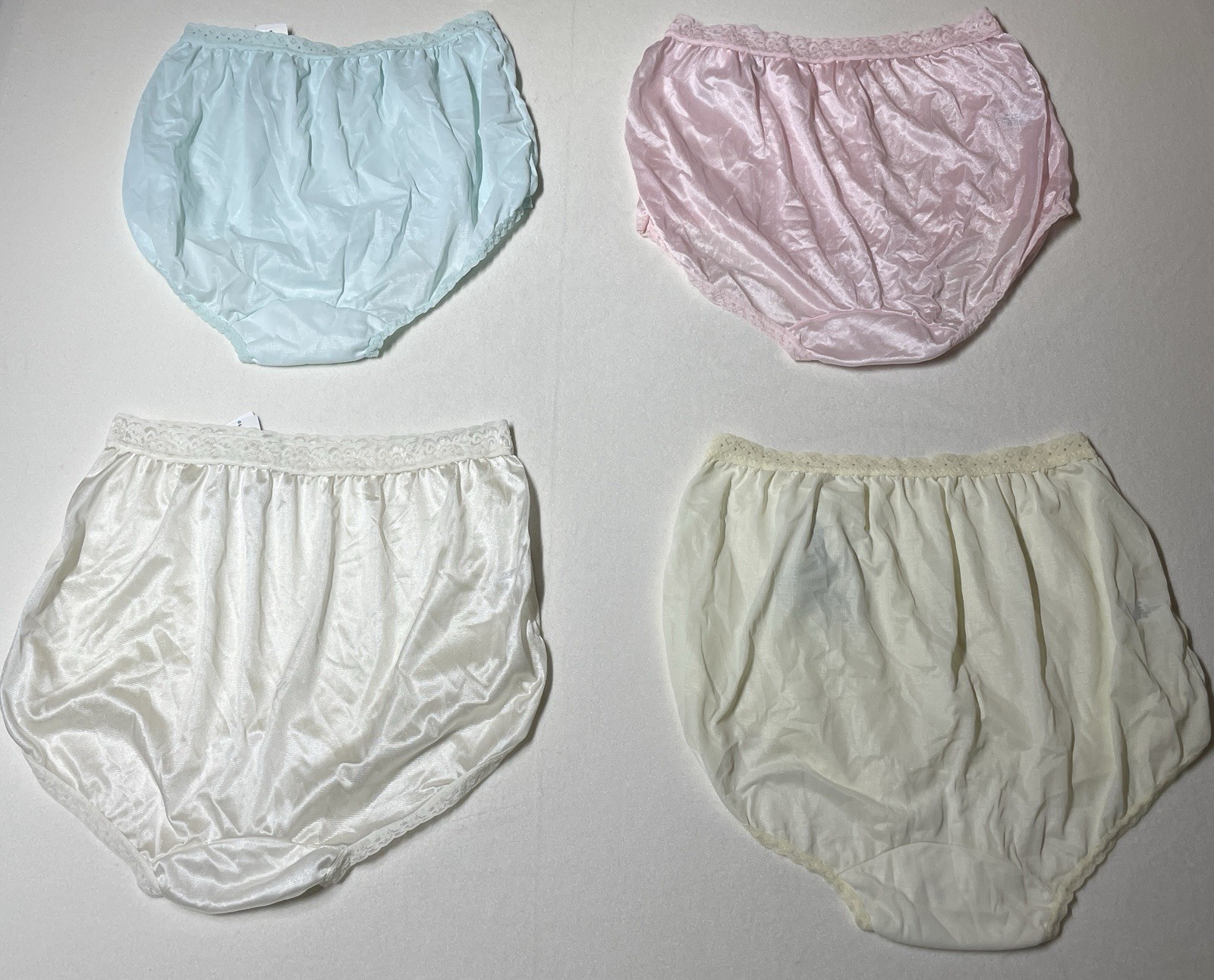 Vintage Carole Women’s Multicolor Nylon Briefs 4 Pairs Size 8 USA NWT