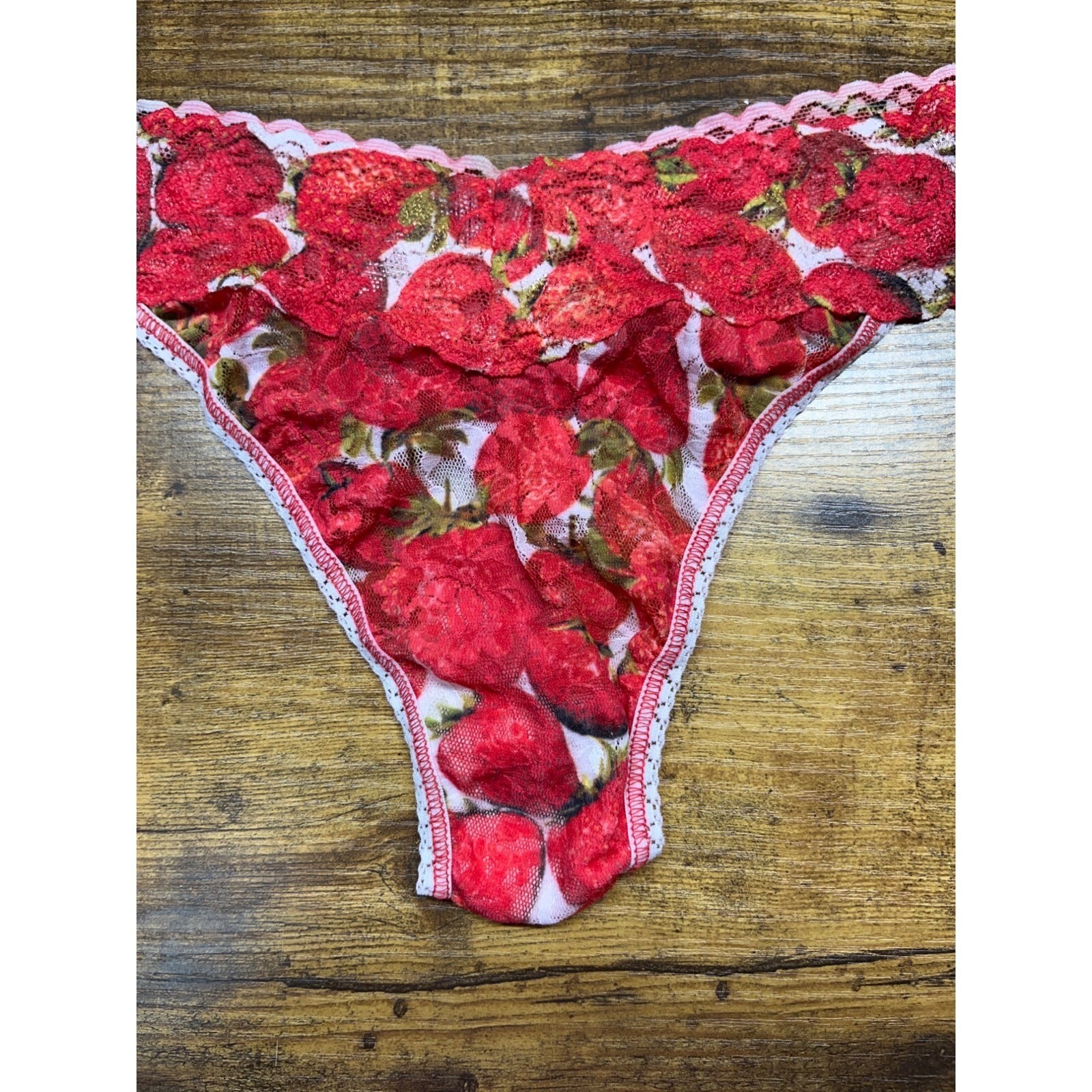Hanky Panky Womens Thong Panties OS Strawberries