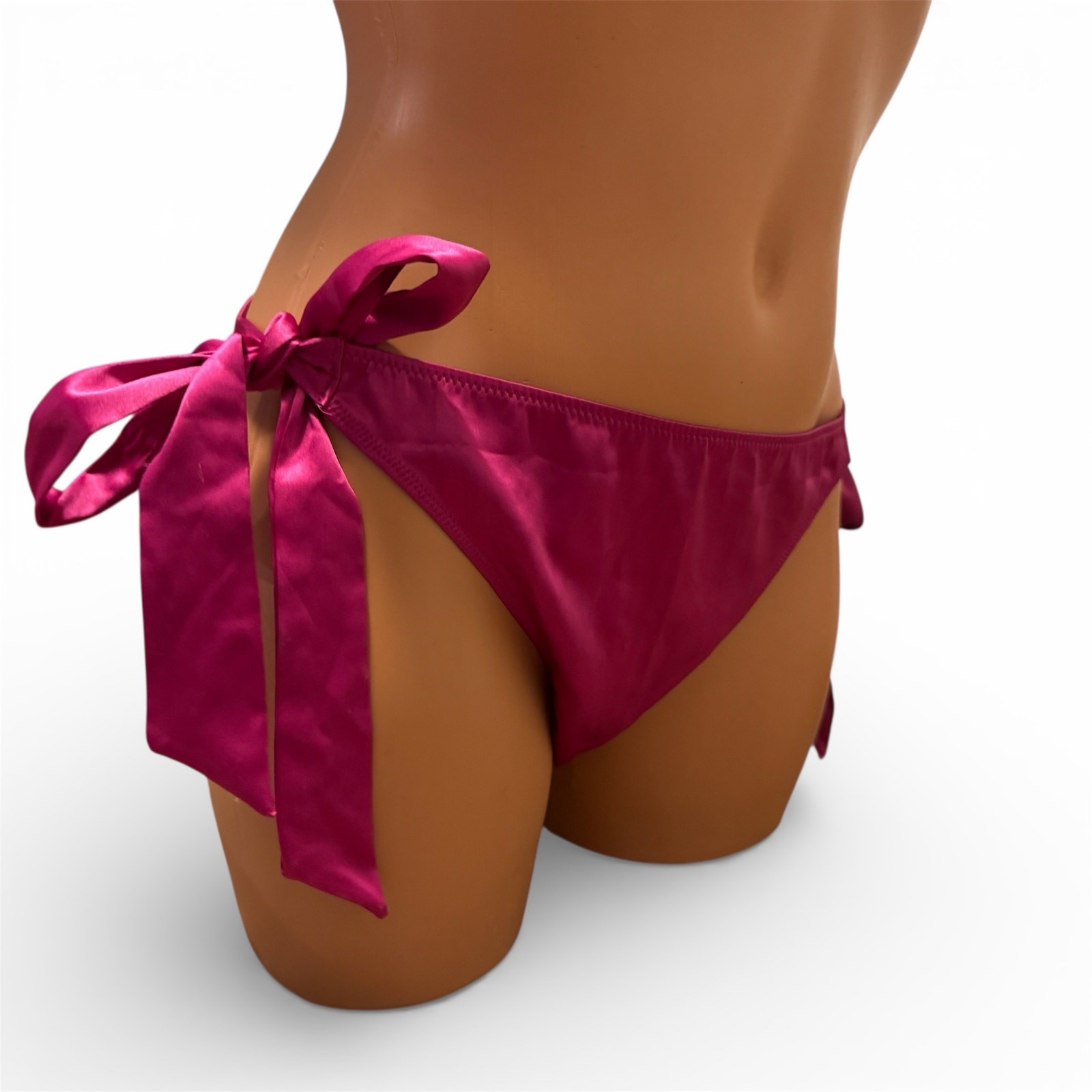 Victoria’s Secret Very Sexy Flirty Embroidery Side-Tie Cheeky Panty Outrageous M