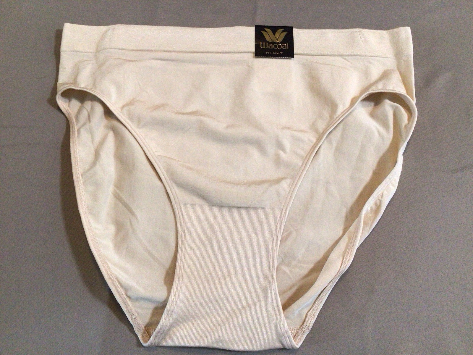 Wacoal Women’s Beige Stretch B Smooth High Cut Panties Size XL 834175