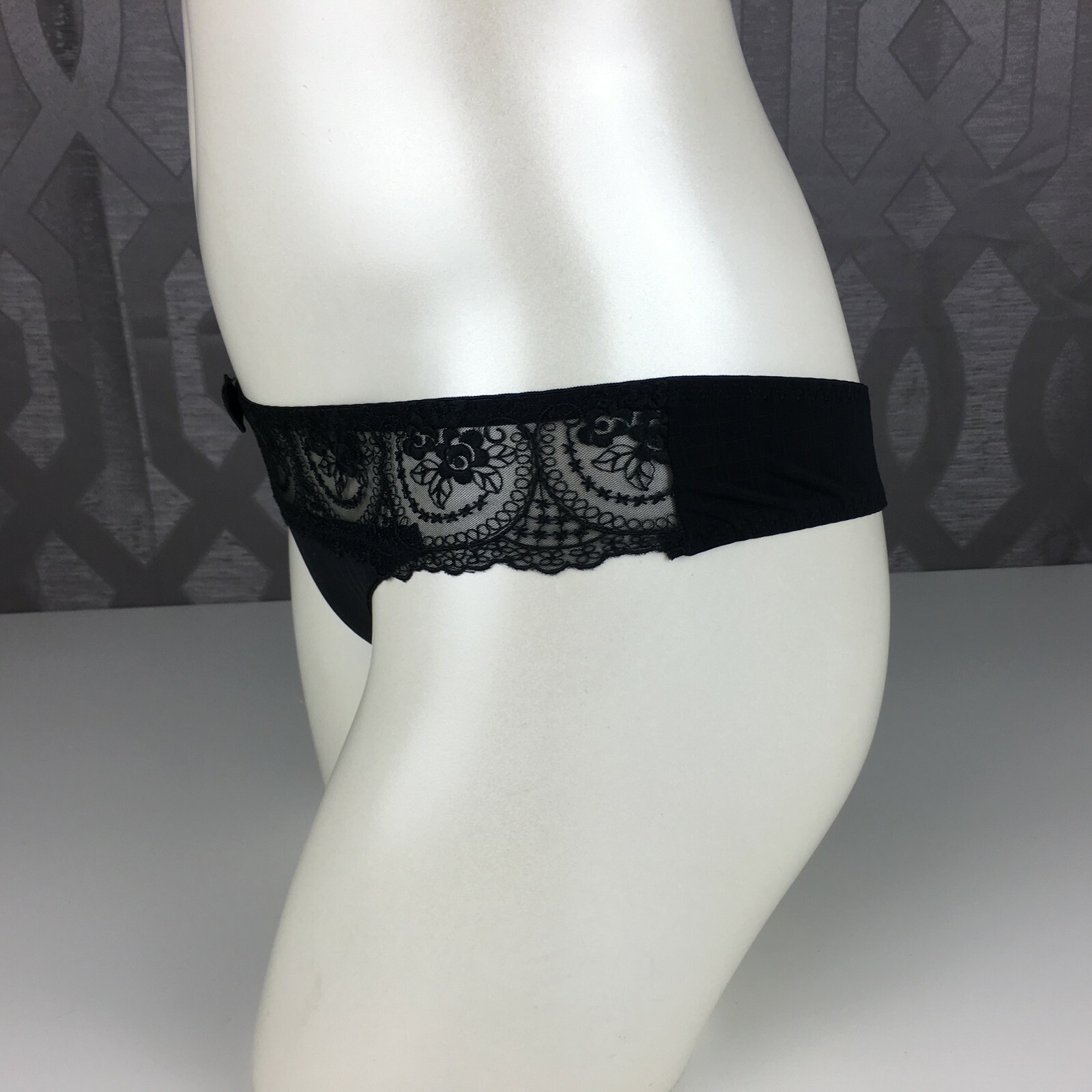 ALEGRO Soft Ebony Black Embroidered Lace Sheer Thong Panty Lingerie – 9017D