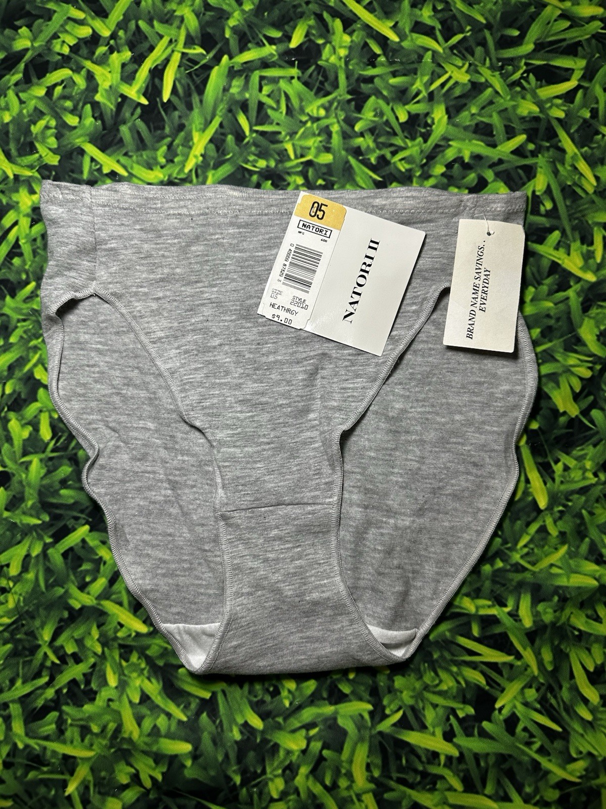 Vintage 90s/Y2K NWT Natori II Gray Cotton Panties Size 5 High Cut Briefs Classic