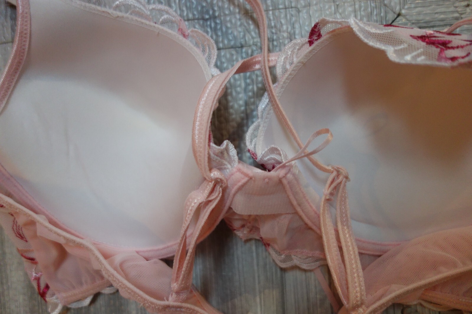 Fantasy Lingerie Bra & Hipster Panties Size M Embroidered Mesh Simply Sexy