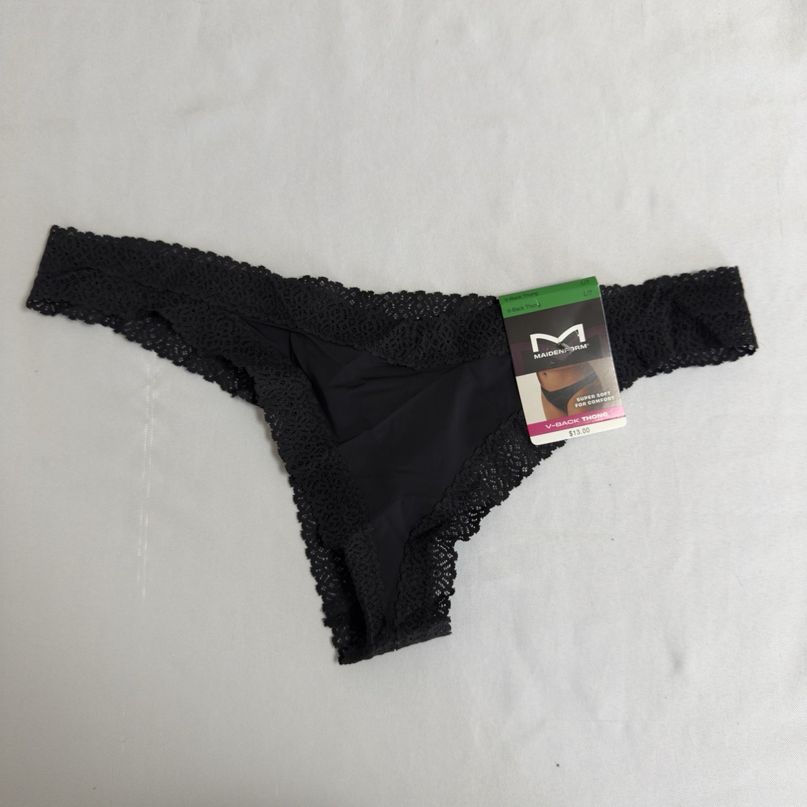 Maidenform Super Soft V-Back Thong 3 pair Women’s Large (7) Delicate Lace Trim