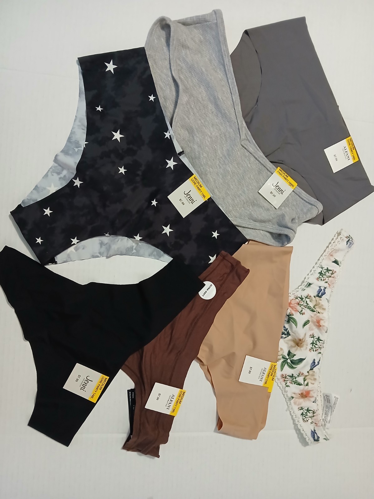 Lot of 8 pieces Jenni Panties Underwear Women’s Size Medium New Multicolor.
