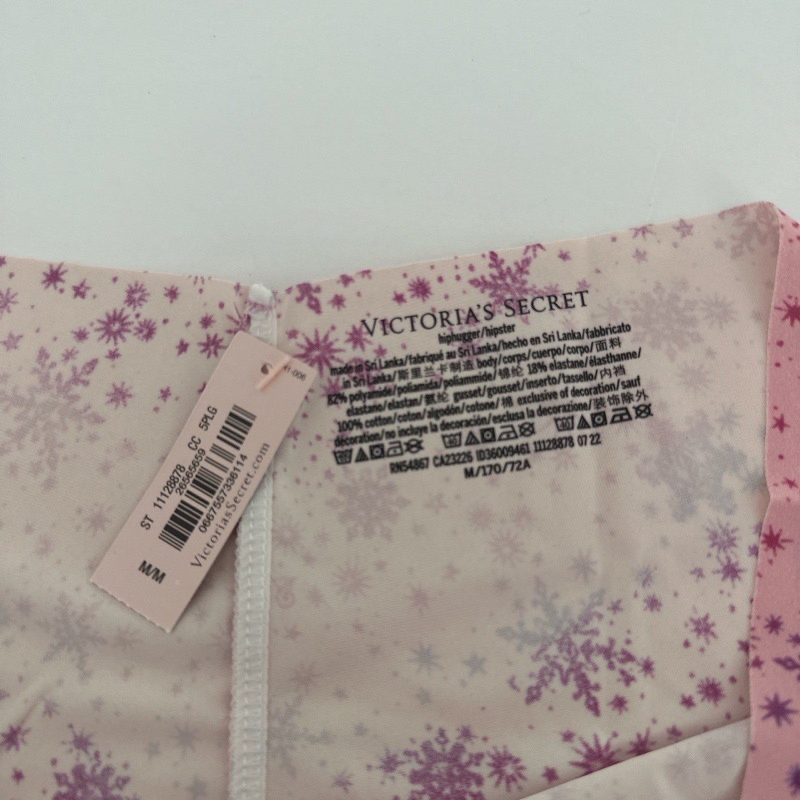Victoria’s Secret Snowflake Design Hiphugger Panty Size Medium NWT