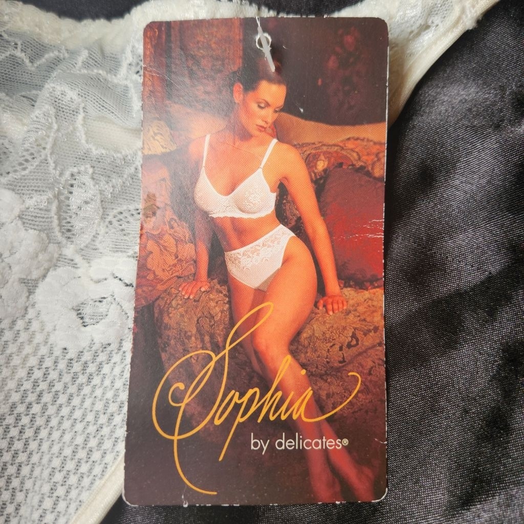 New Vintage Sophia by Delicates for JC Penney Lace White Thong Underwear Panties