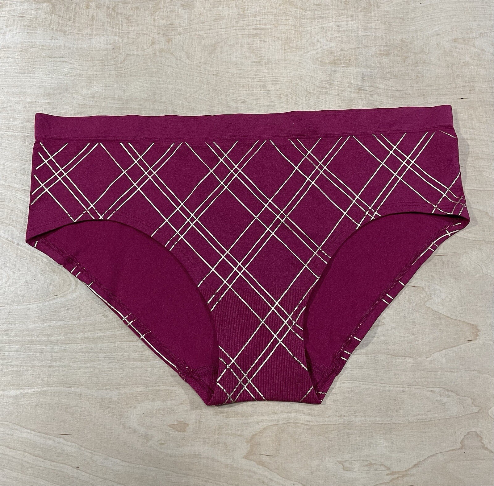 Victoria’s Secret Hiphugger Hipster Panties Underwear Size XL Dark Cherry NWT