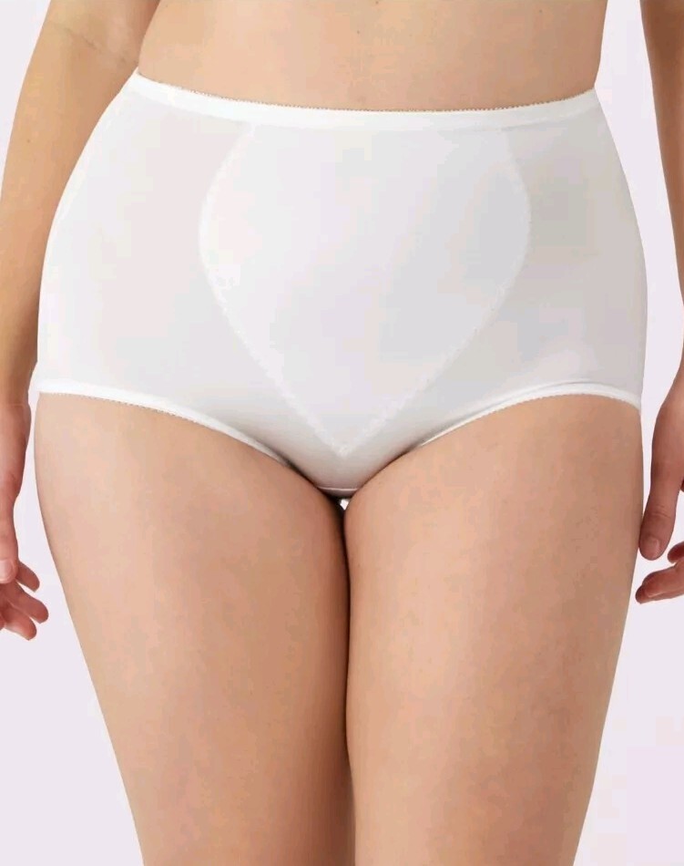 NEW! Women’s 2-Pack Bali Tummy Firm Control Shaping Brief Panty x710 – White L