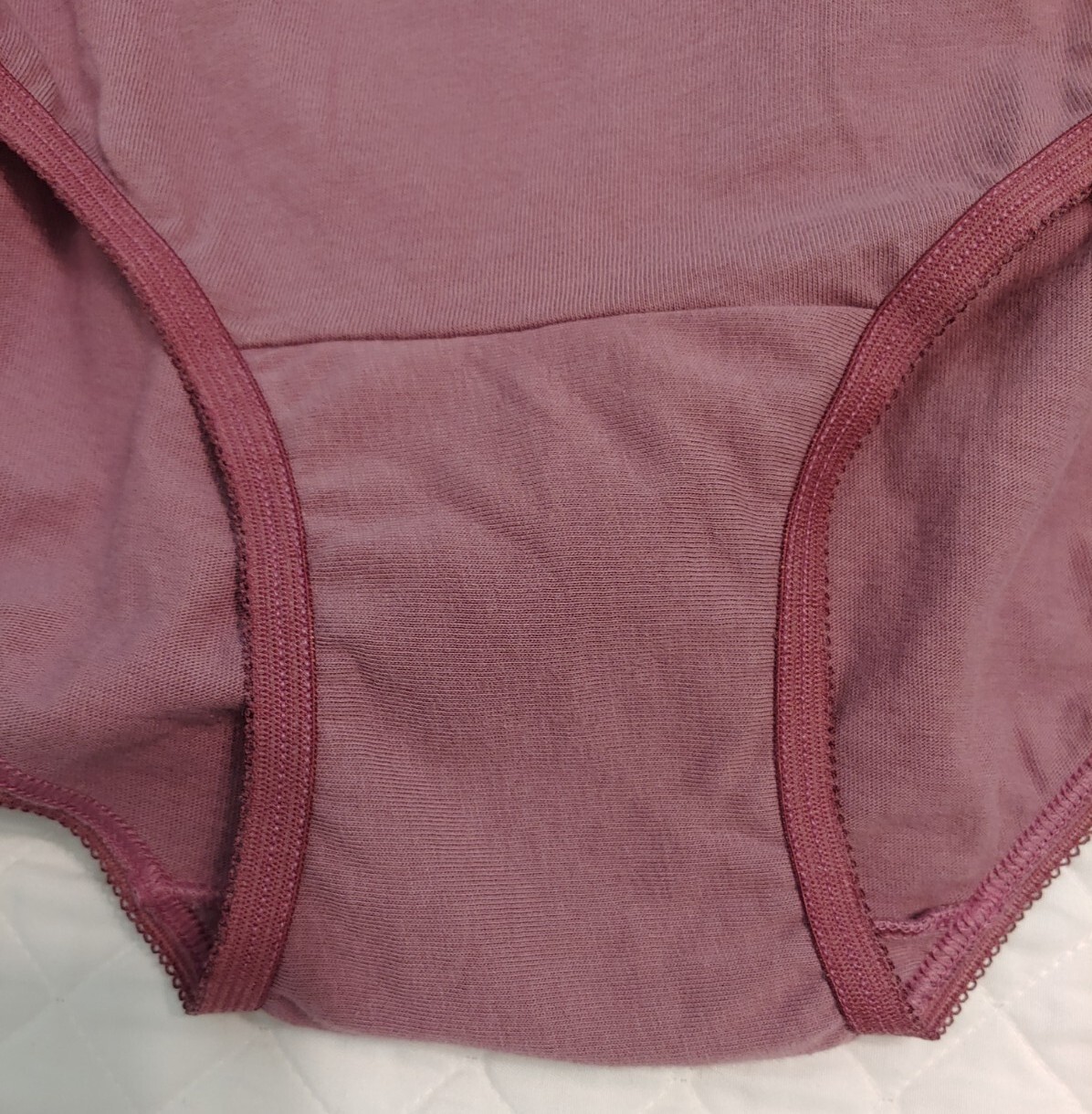 2 Vanity Fair Perfectly Yours Plum Cotton Tailored Granny Panties Women Size 7