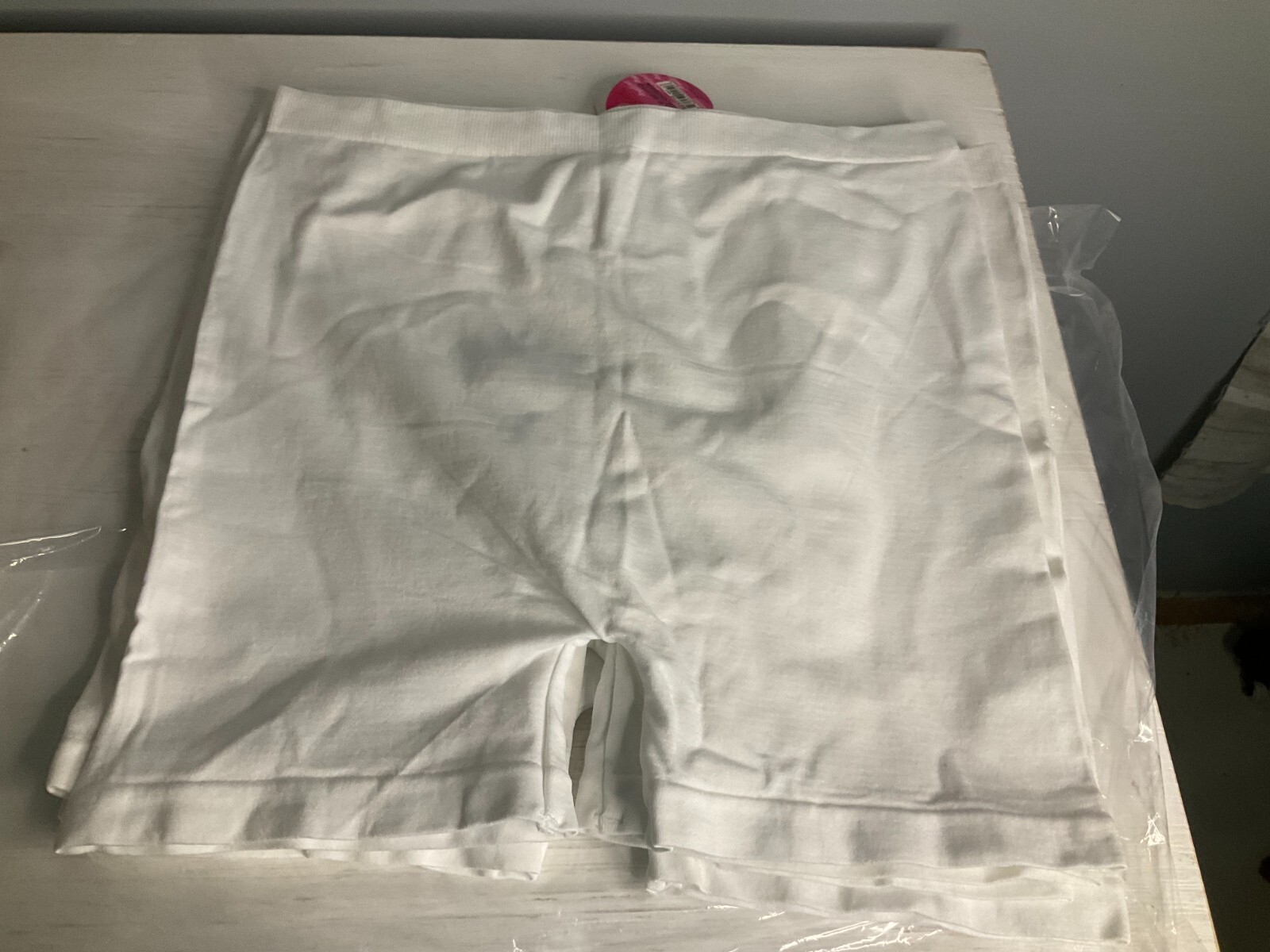 4 Pair Women’s Boxer Shorts queen white