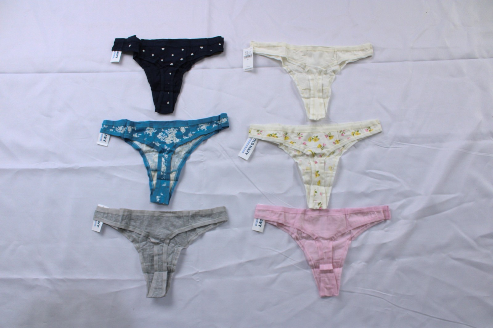 Old Navy Women’s 6-Pack Low-Rise Everyday Cotton Thong DH3 Multicolor Medium NWT
