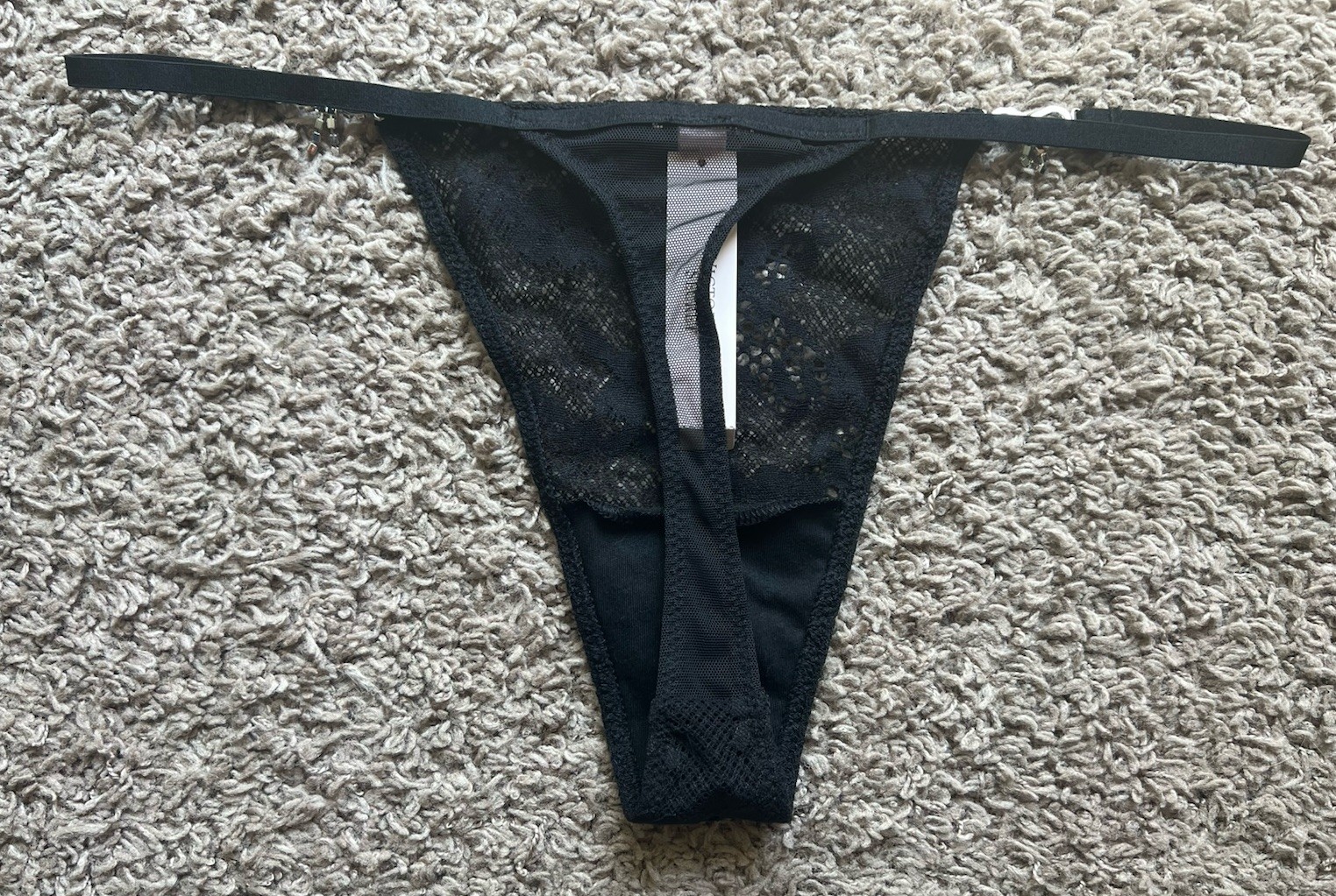 NWT Victoria’s Secret Dream Angels Black Lace V String Panty Rhinestone Bows L