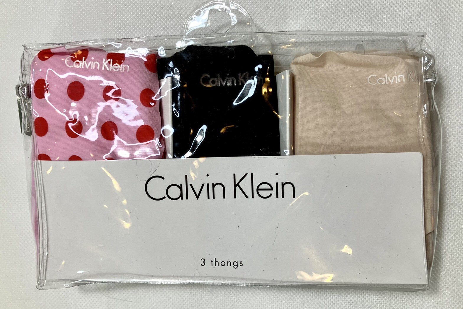 NWT Calvin Klein Women’s S 3 Pack Invisibles Thong Underwear Panties QD3558