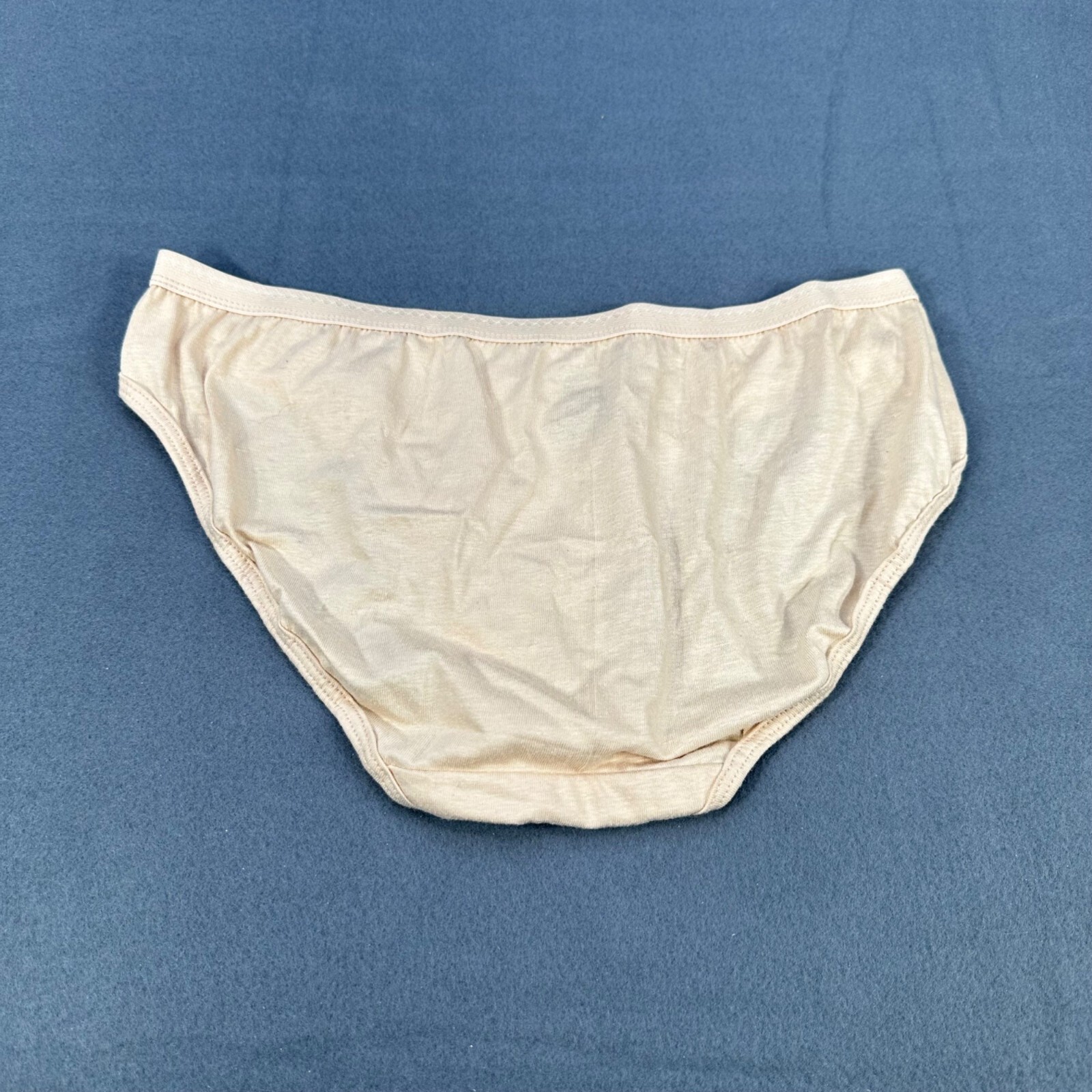 Hanes Womens Size Medium 6 Panty Bikini Brief Comfort Fit Beige New Without Tags