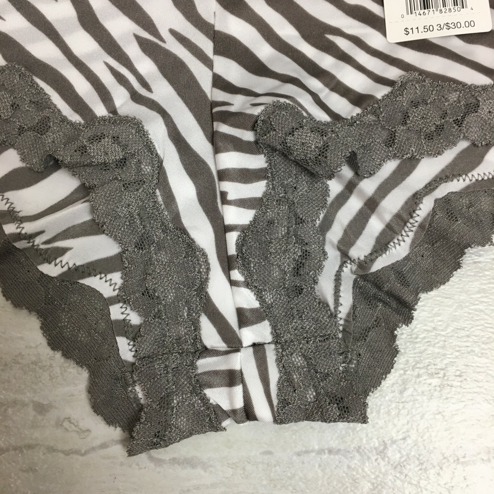 4-Pack Maidenform Cheeky Scalloped Lace Hipster, Gray/White Zebra Stripe, XL/8