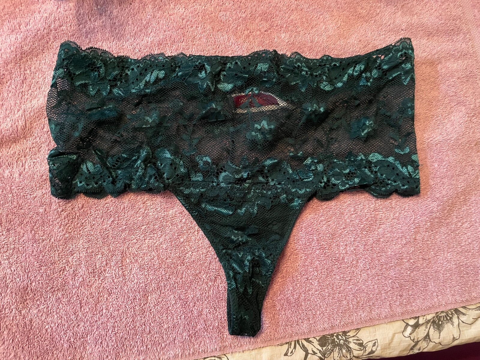 hips and curves thong size 16 NWOT
