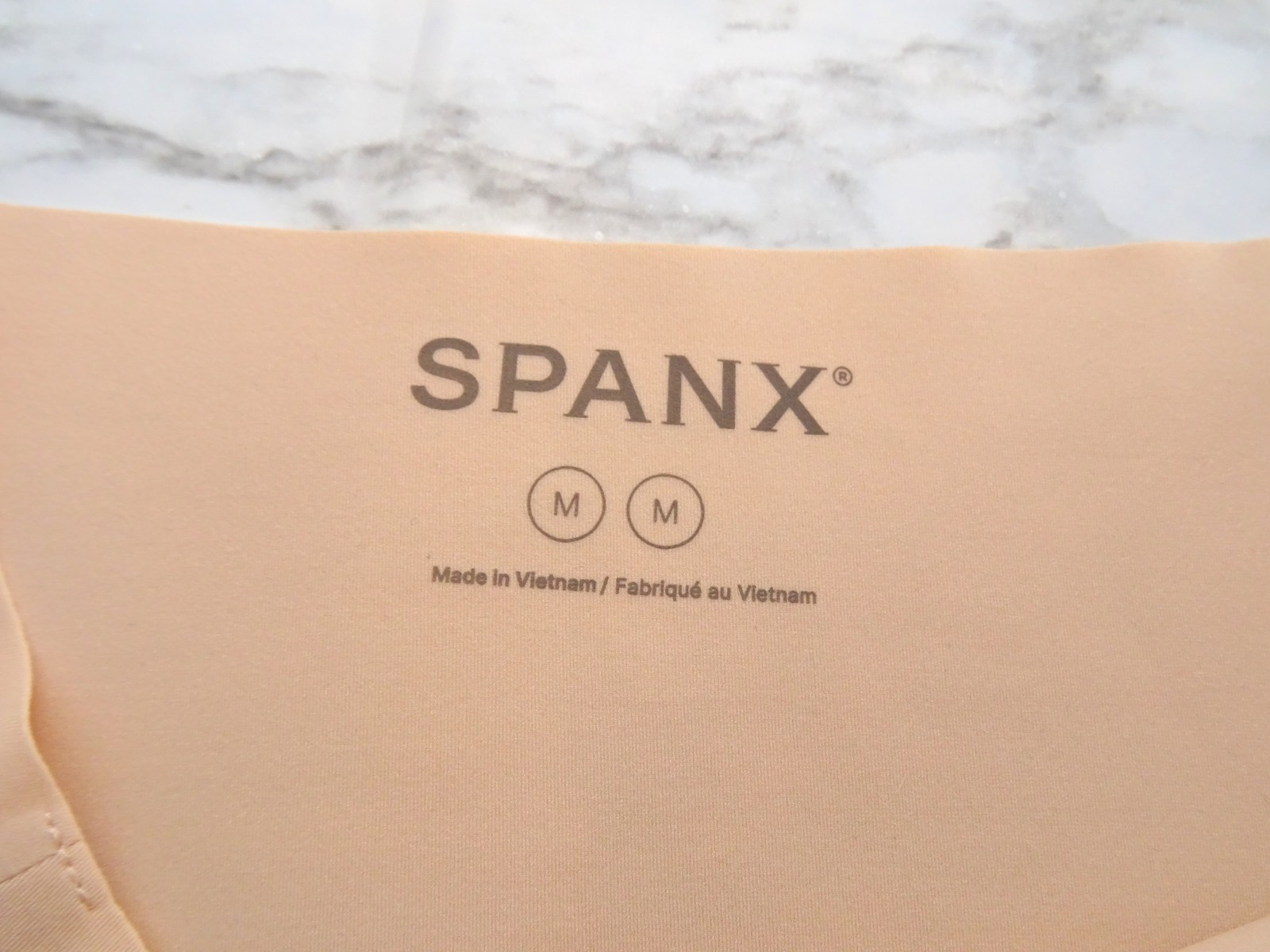 Spanx 0115# Supersmooth Undie Tectable Thong 1-Pack Panties US Size M