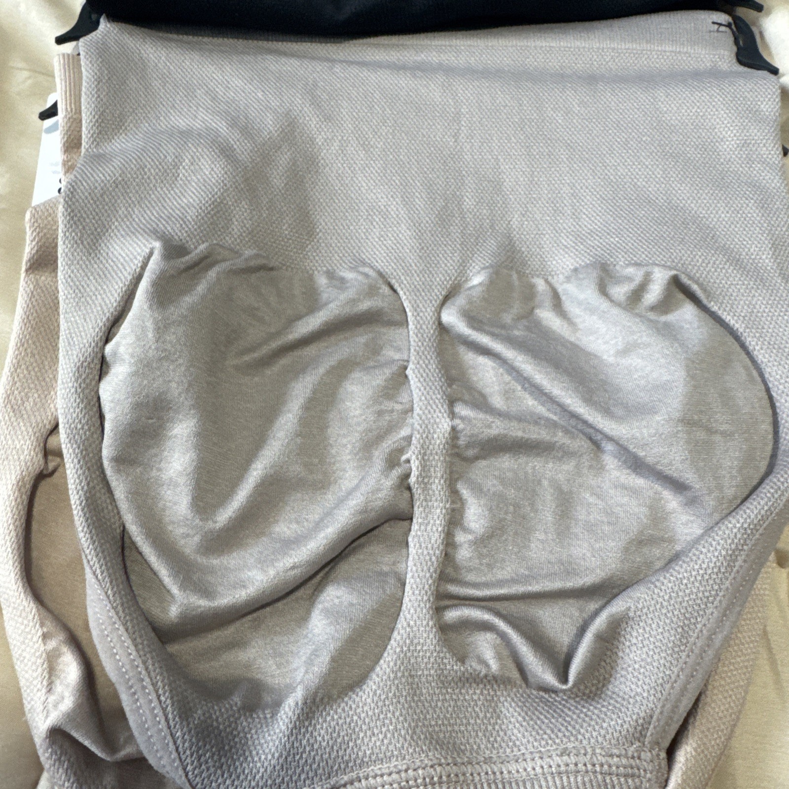 Skinny Girl Shaping Seamless Briefs Panties Size Medium Seamless 3 Pair