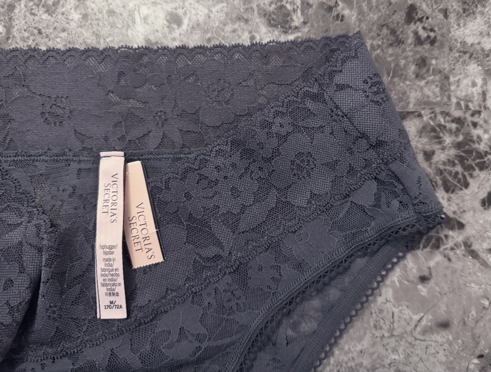 NWT VICTORIA’S SECRET MEDIUM CHARCOAL GRAY FLORAL LACE RARE HIPHUGGER PANTIES