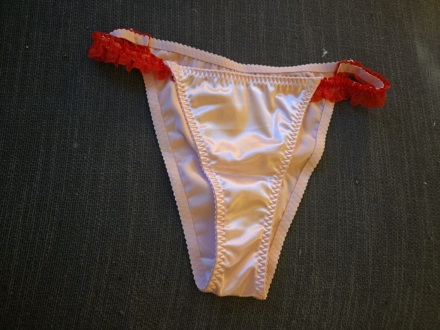 Shiny Pink Panties With Red Lace Size Extra Large
