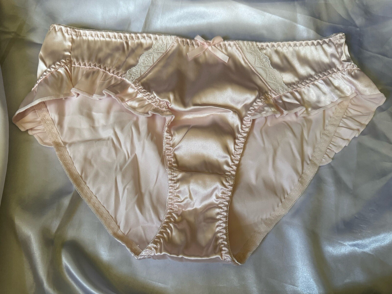 Light Baby Pink Shiny Satin Ruffle Hip Bikini Brief Panties White Lace Sz Med