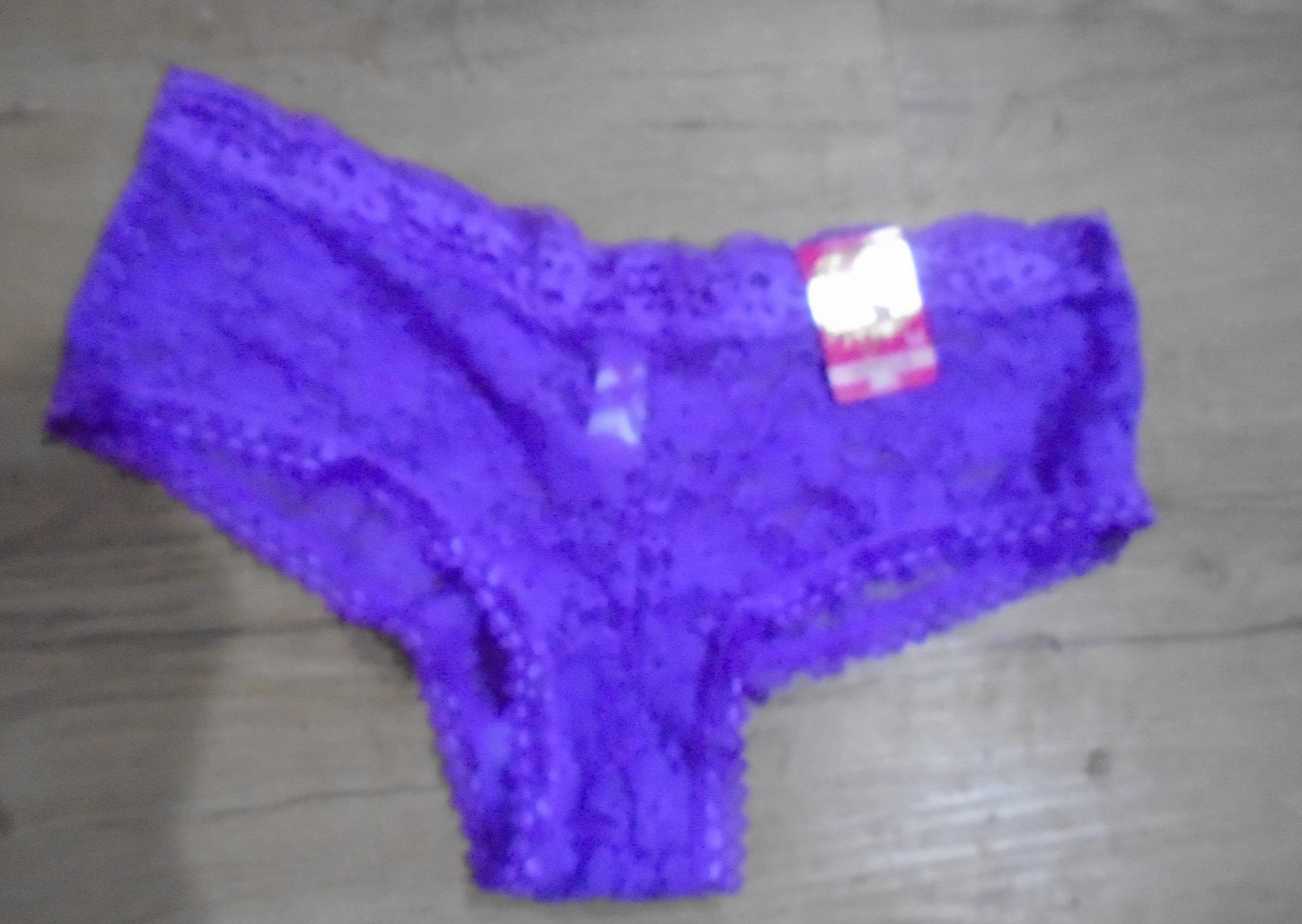 CANDIE’S new with tags LACE stretch HIPSTER panty size M purple