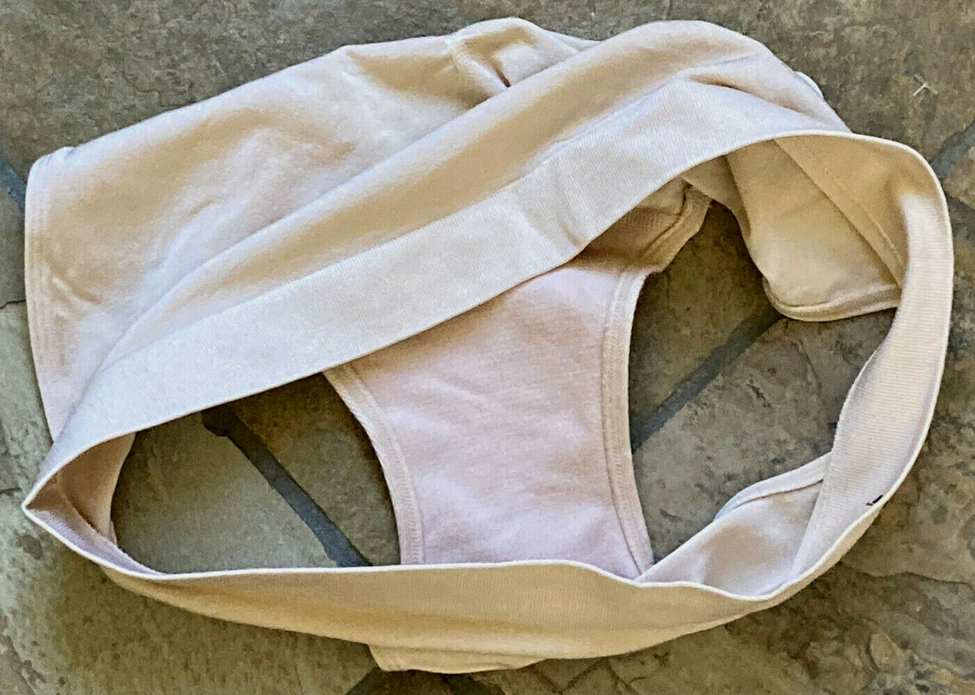WACOAL Size XL Nude B Smooth Ruched behind Nylon Blend Bikini Panty #832175
