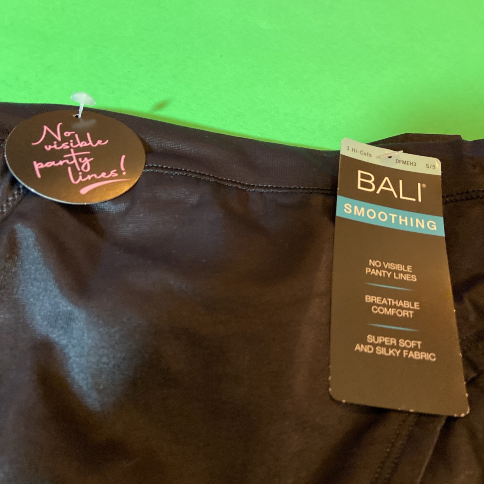 NEW! 3 Pairs Bali Black , Nude Smoothing Panties / 5 / SMALL
