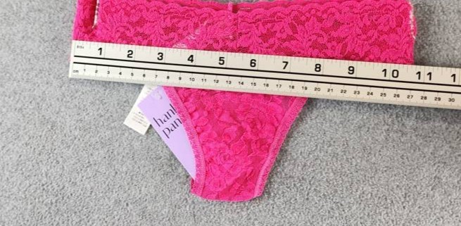 Hanky Panky Signature Lace Low Rise Thong Women’s OS Pink Elastic Waist Pull On