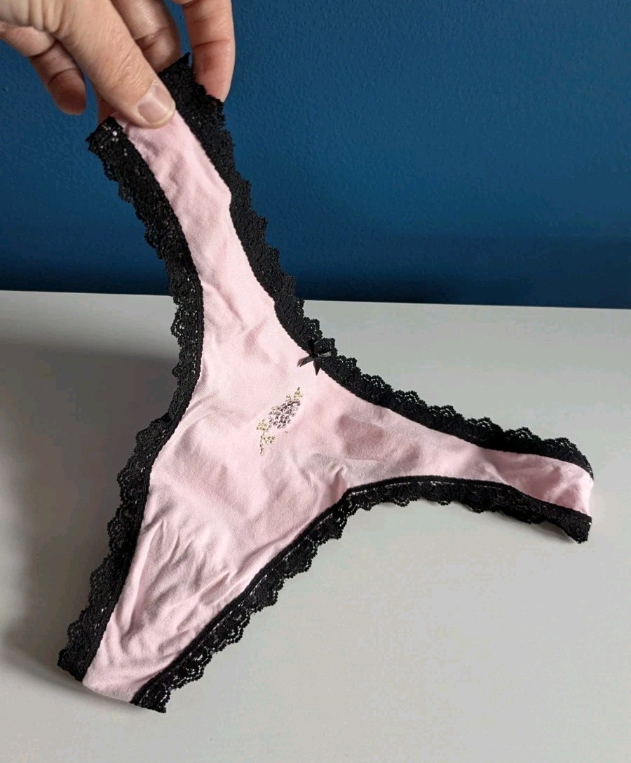 Y2K Vintage Betsey Johnson Cotton Studded Rose Low Rise Thong Panties M Rare