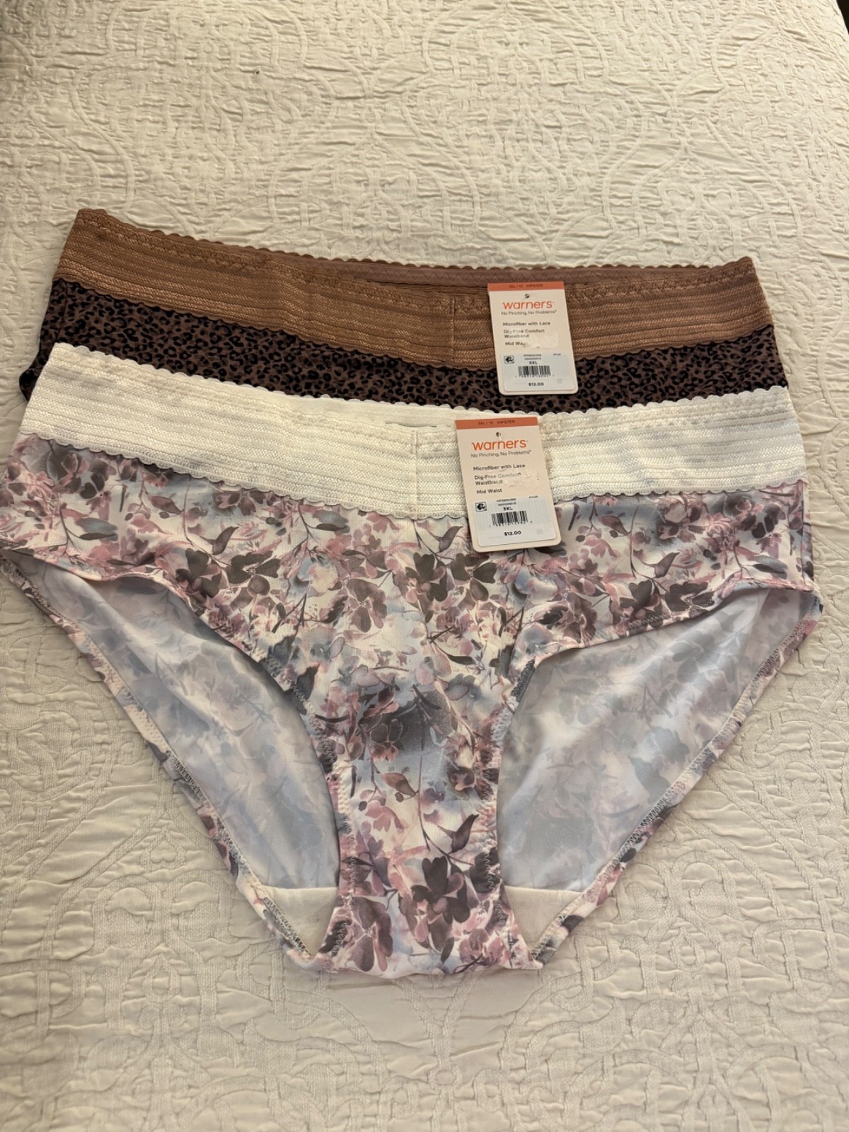 Lot of 2 pairs of Warner Hipster Panties with Lace waistband, size 10 or 3XL