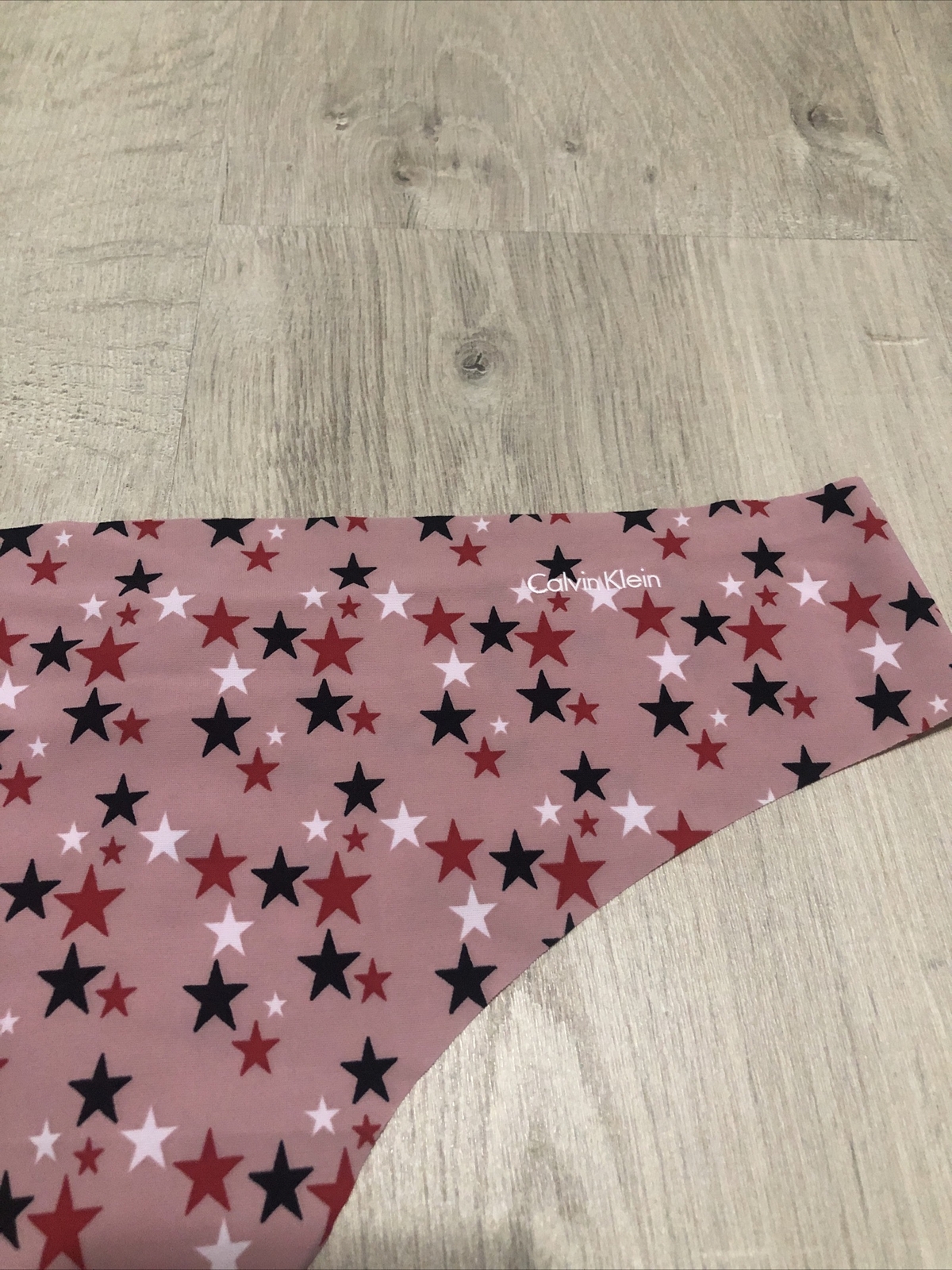 Calvin Klein Invisibles Red White & Blue Star Thong Panty Womens Size Large