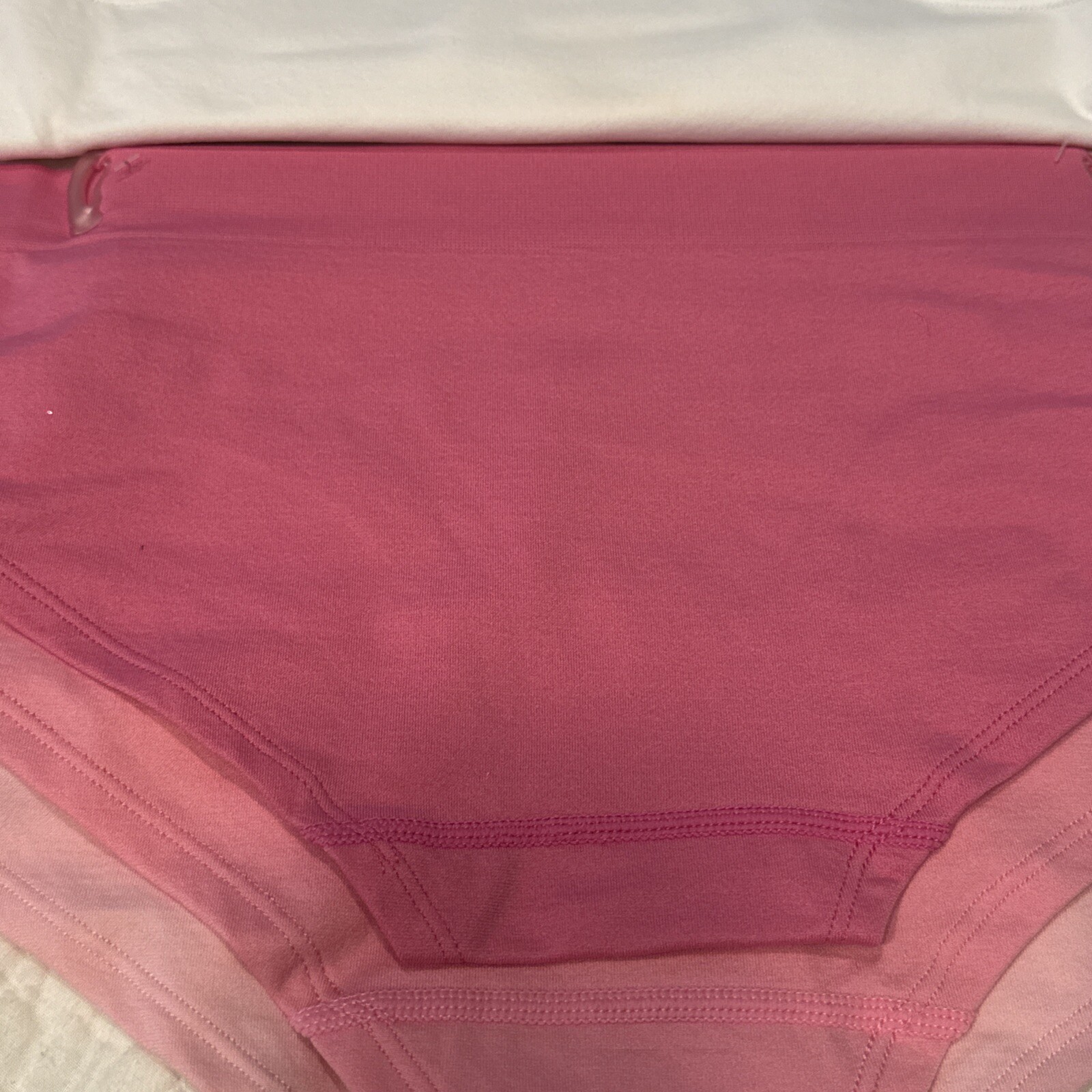 JUICY COUTURE INTIMATES 5 PACK Hipster PANTIES Medium NYLON SPANDEX