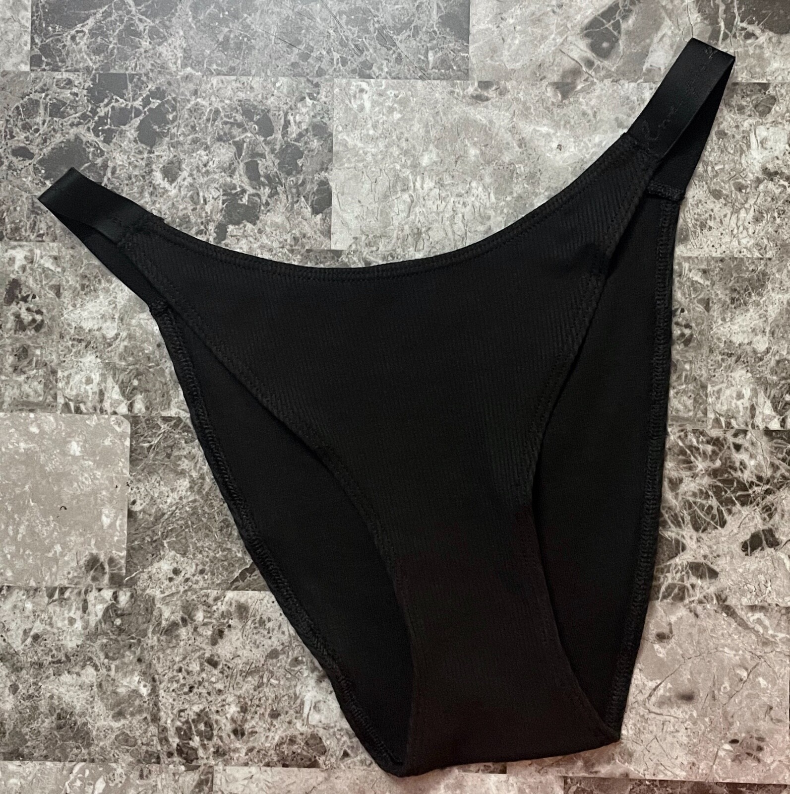 NWT VICTORIA’S SECRET PINK BLACK LOGO STRAP RIB HIGH LEG STRING BIKINI PANTIES