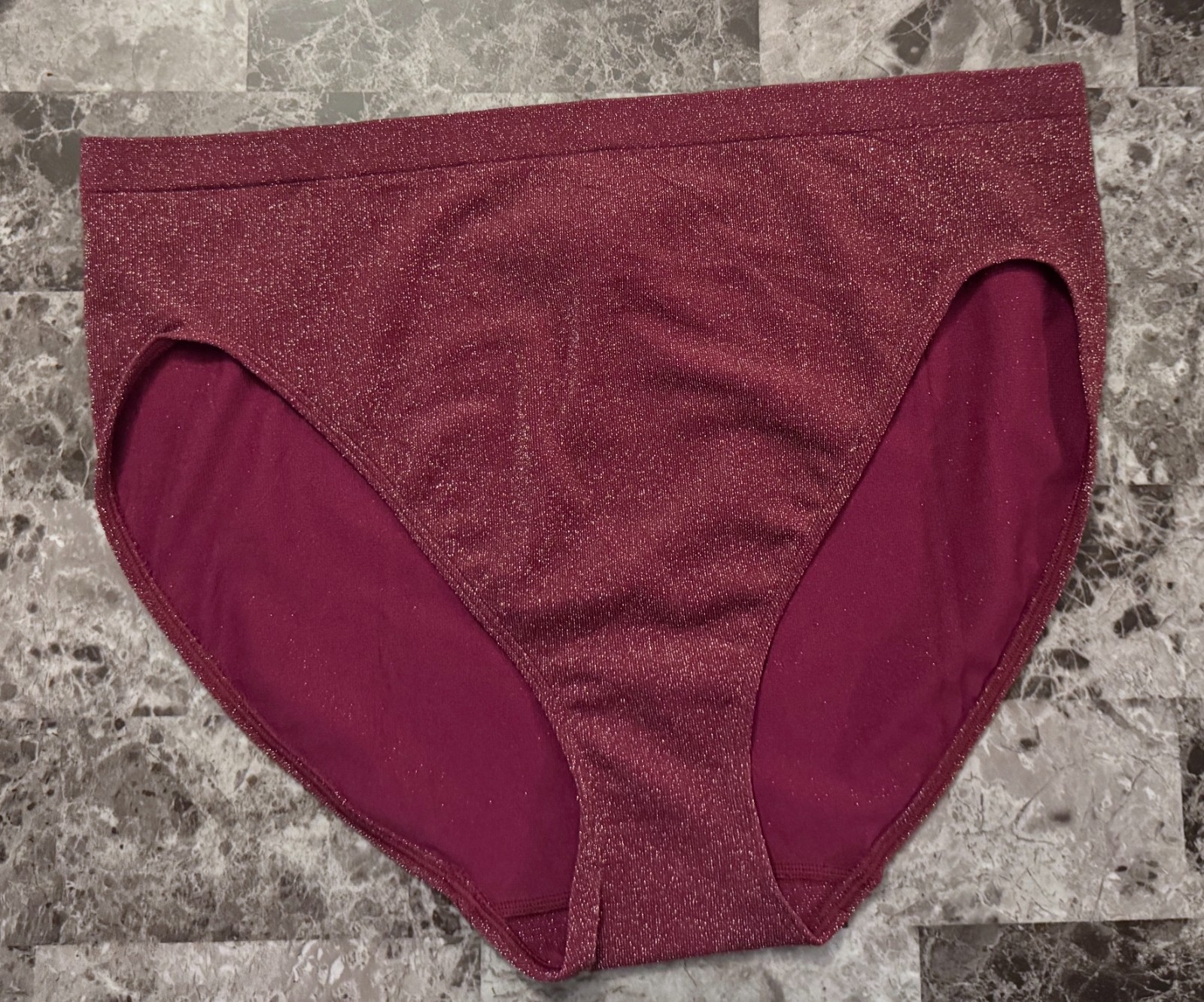 VICTORIA’S SECRET XL MAROON GOLD SHIMMER SPARKLE SEAMLESS HIGH LEG BRIEF PANTIES