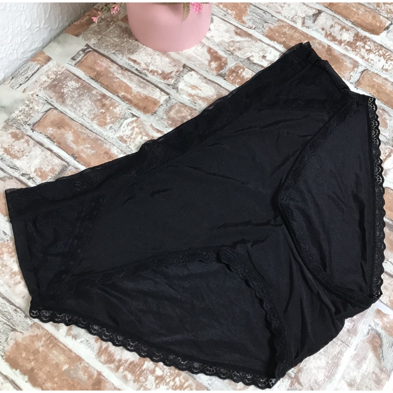 Women’s No Boundaries Hipster Panties Size XL 15-17 black Underwear Lace