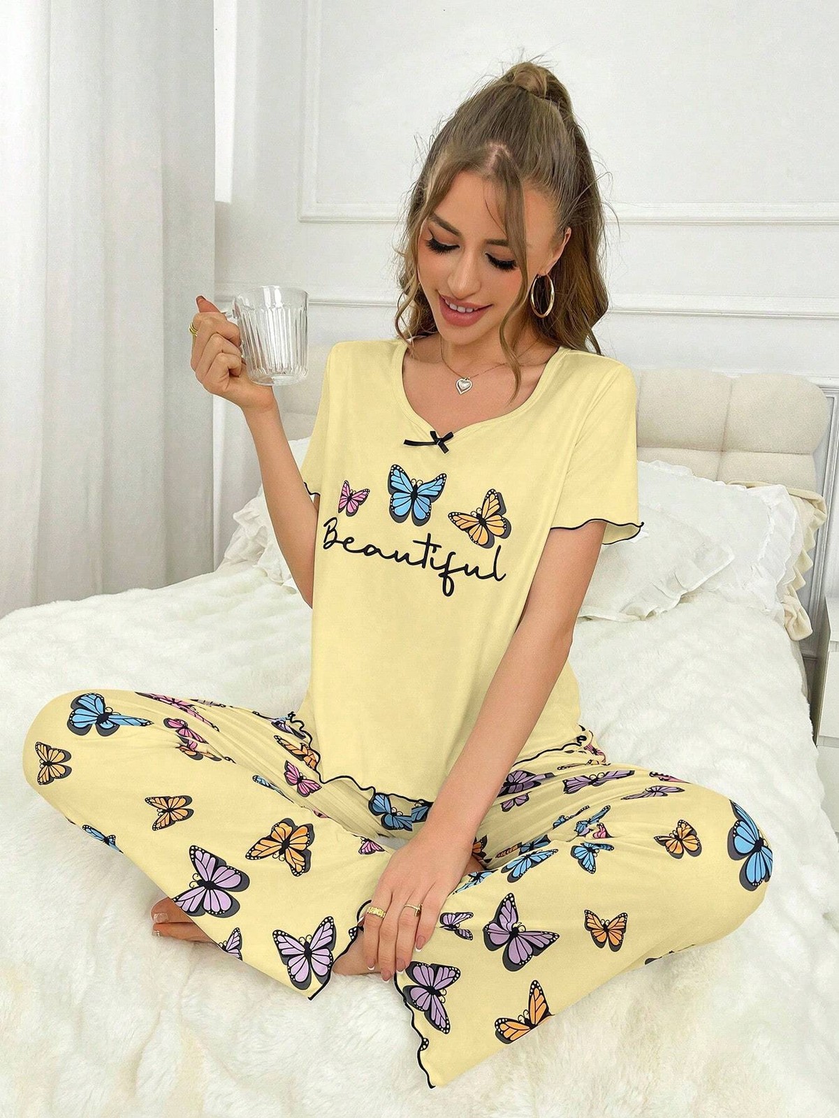 Butterfly Print Ruffle Top with Short Sleeve and Pants Ladies Pyjama Set Cheap24