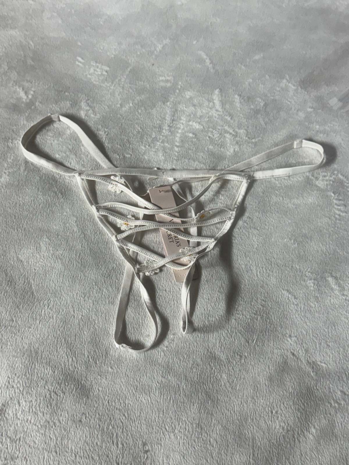 Victoria’s Secret NWT White Strappy Daisy Embroidered Thong Panty Small