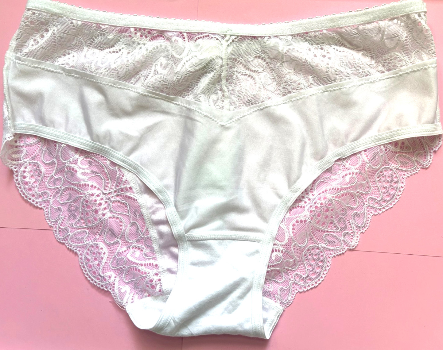Women’s SizeS/M White Elegant Panties with Lace Comfort Bikini Panty with Lace
