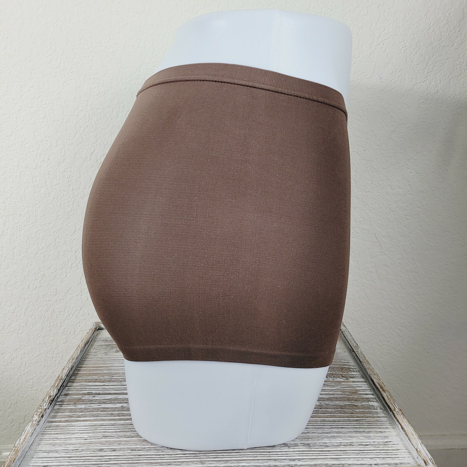 Nordstrom Intimates Boy Leg Brief Shapewear Panty Light Control Med Brown NWT